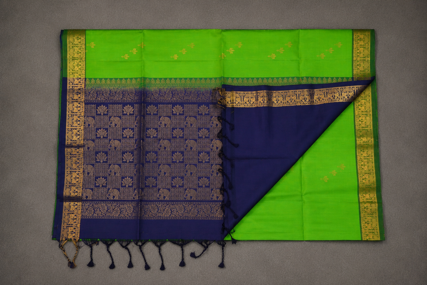 Elephant Motif , contrast silk saree