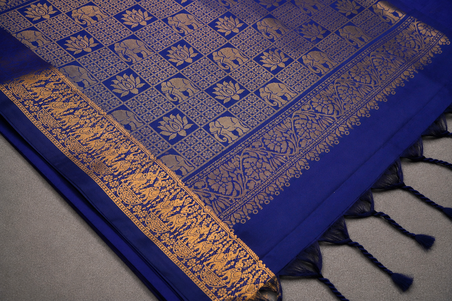 Purple Pure Silk Handloom Saree with Navy Blue Contrast Pallu