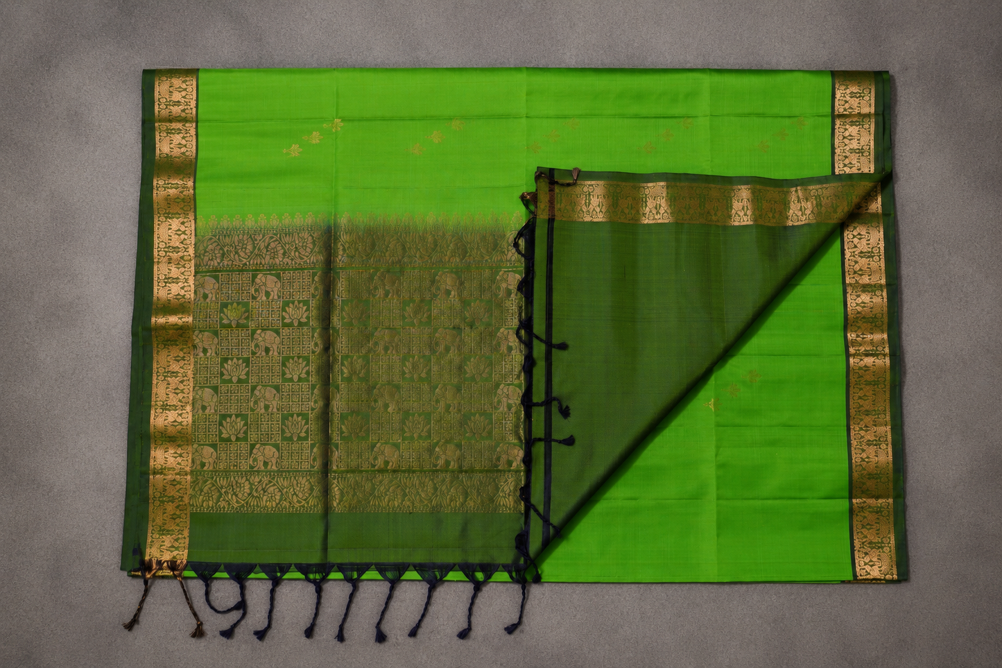 Elephant Motif , contrast silk saree